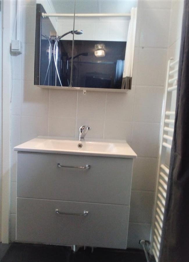 Het Dobbertje, Charmant Houten Huisje Sint Maartensvlotbrug Extérieur photo